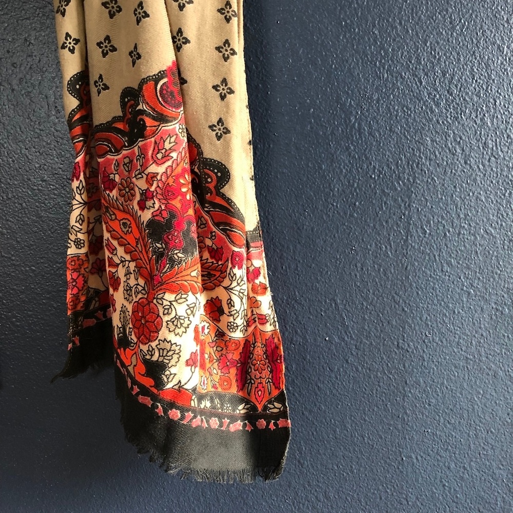 5/10: Scarf